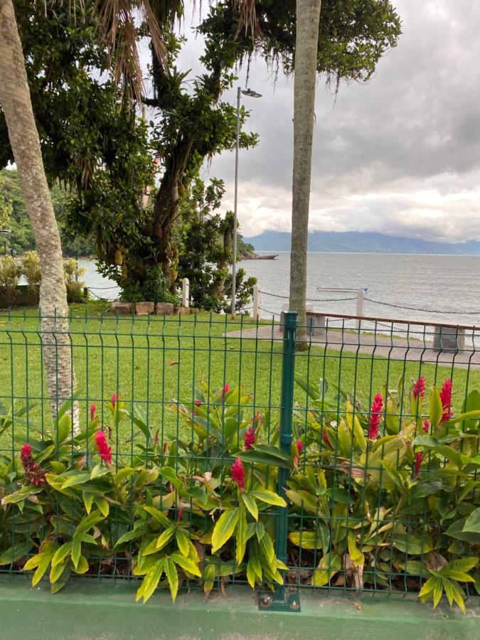 Apartamento Pe Na Areia Caraguatatuba Exterior foto